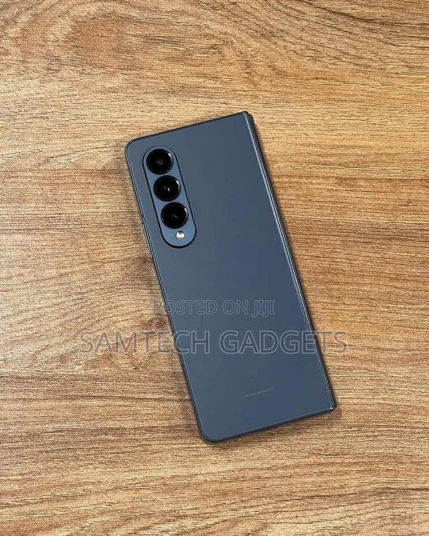 Samsung Galaxy Z Fold4 256 GB Gray - thumbnail 3
