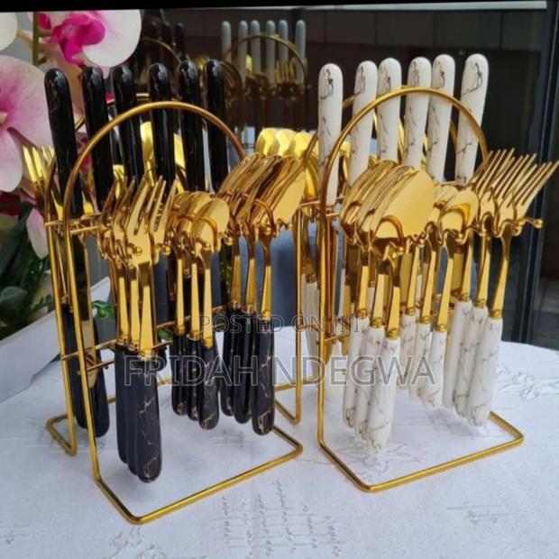 Heavy Marble Gold Cutlery Sets
24 Pcs - main view