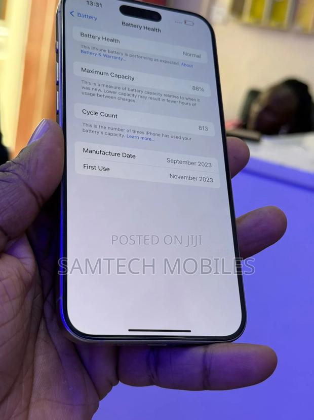 Apple iPhone 15 Pro Max 256 GB Gray - thumbnail 5