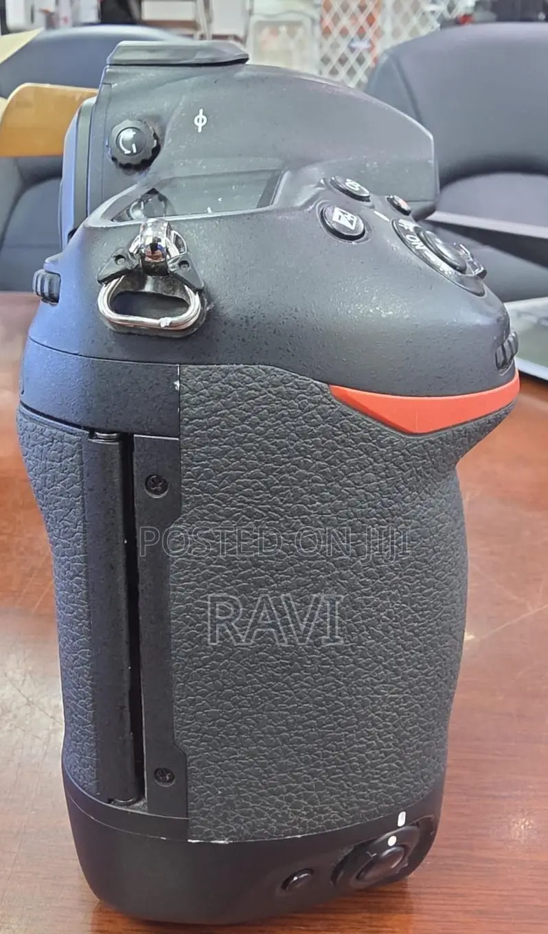 Nikon D5 Camera