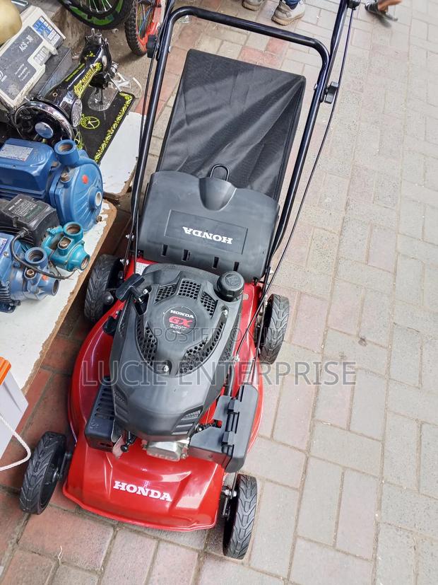 Honda Lower Mower Machine 4 Stroke, 196cc - main view