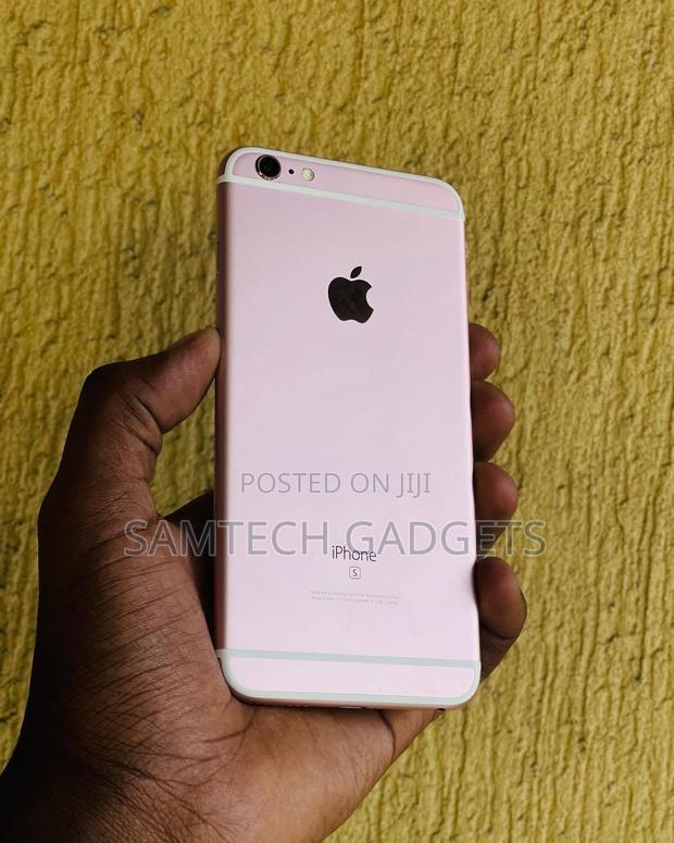 Apple iPhone 6s 64 GB Rose Gold - main view