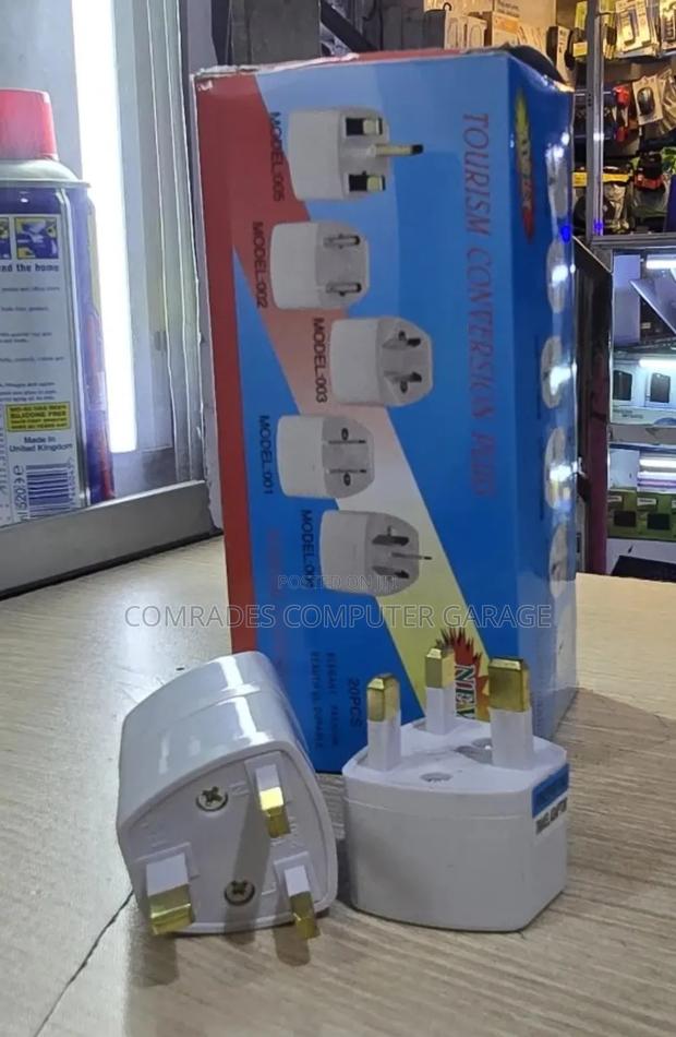 Travel Adapter Uk Plug 3 Pin - thumbnail 2
