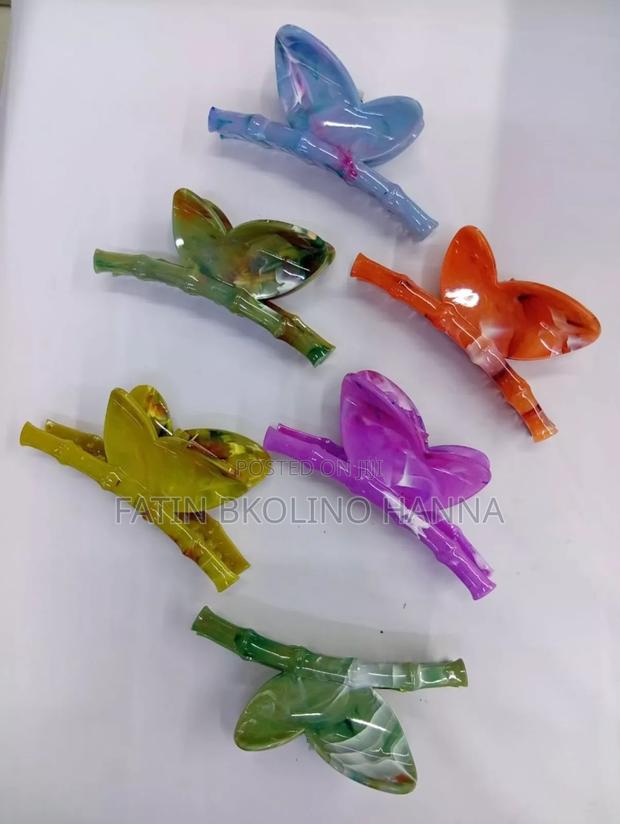 Colored Hair Claws - thumbnail 2