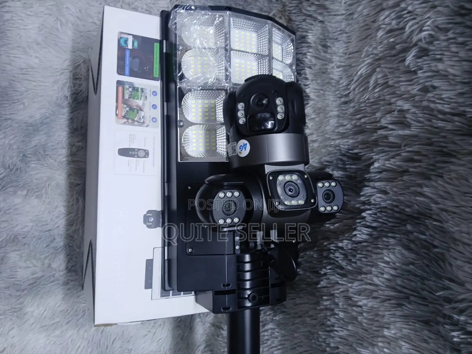 Ai Solarcamera+Lighting 2 in 1 4g V380 Pro Tripple Lens 4g Wifi