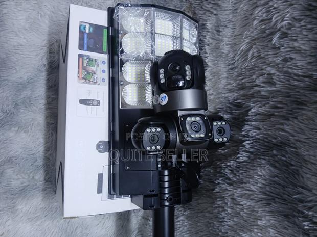 Ai Solarcamera+Lighting 2 in 1 4g V380 Pro Tripple Lens 4g Wifi