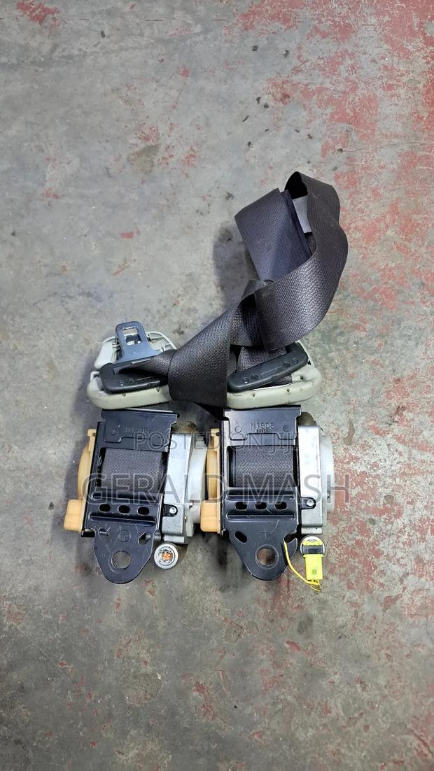 Land Cruiser Prado 120 Seatbelts