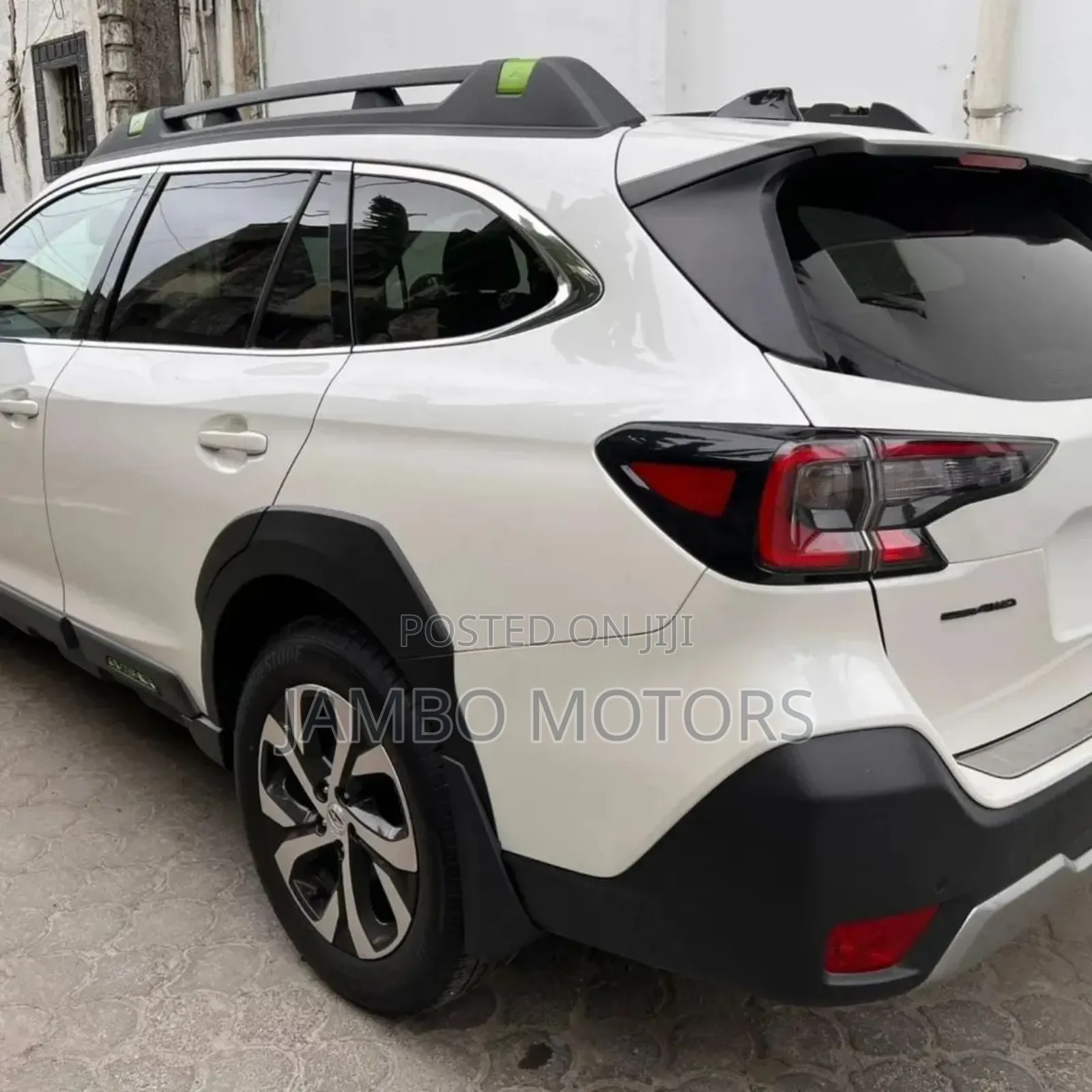 Subaru Outback Premium 2022 White