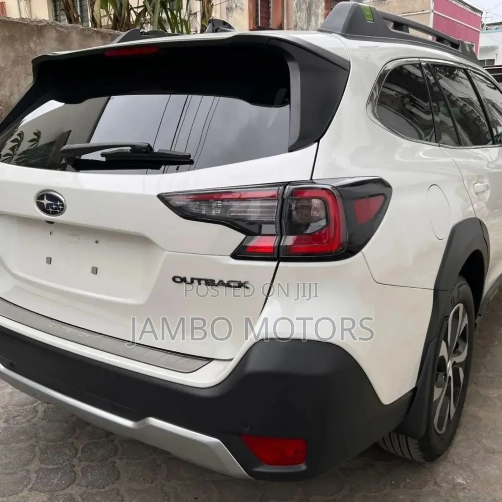 Subaru Outback Premium 2022 White