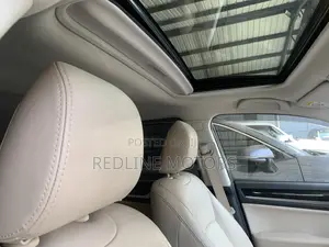 Subaru Outback 2.5i Premium AWD 2018 Ivory