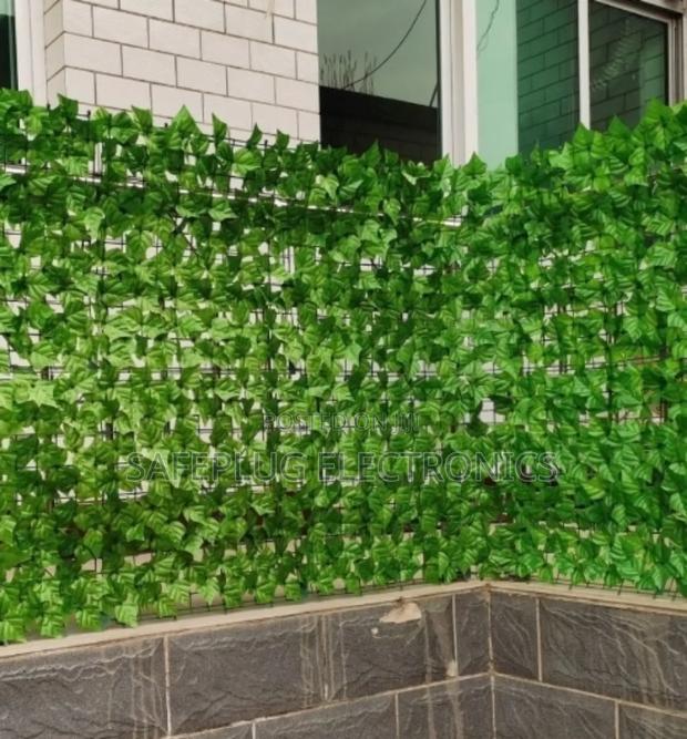 Green Balcony Privacy Fence - main view