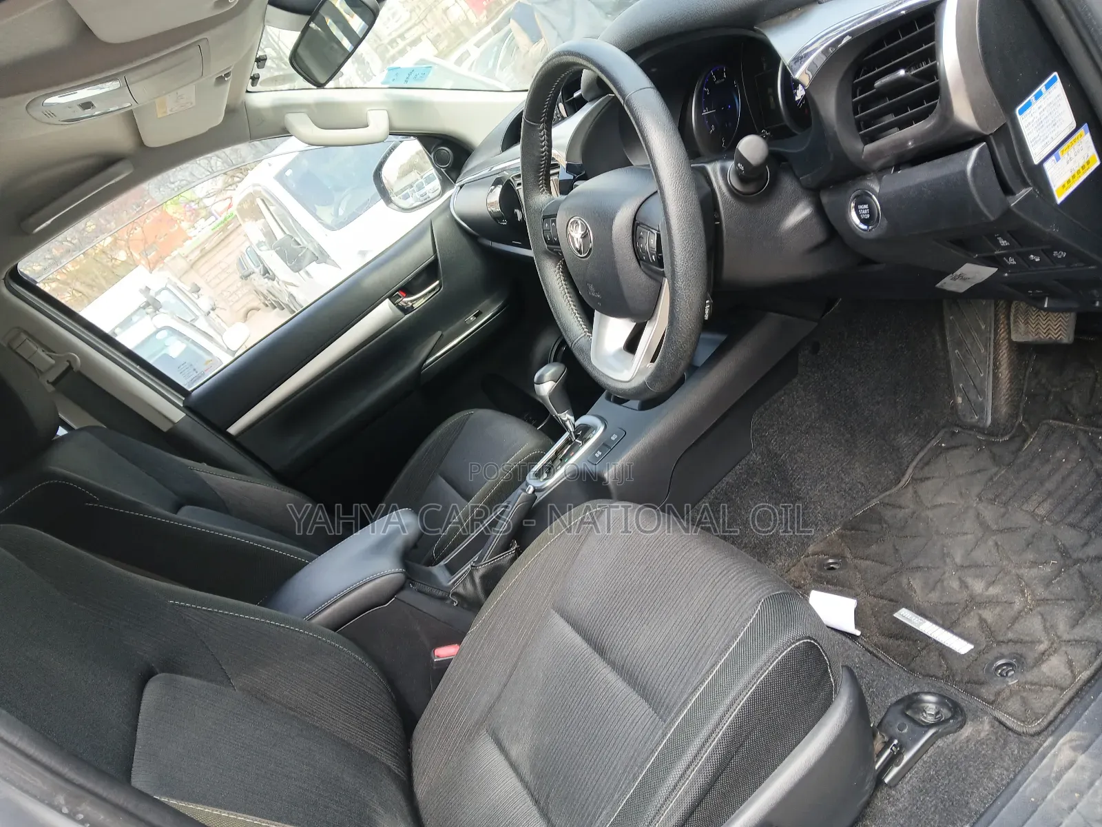 Toyota Hilux Revo Double Cab Deisel 2.4 RWD 2018 Silver