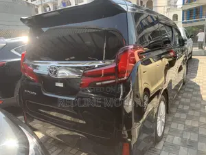 Toyota Alphard 2.5 Petrol AWD 2018 Black