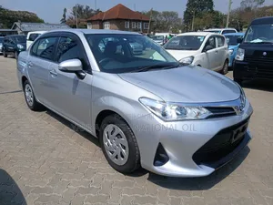 Toyota Axio 1.5 G 2WD 2018 Silver