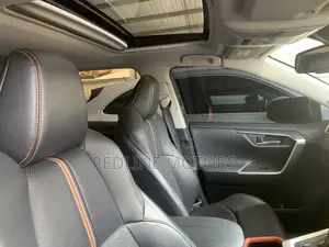 Toyota RAV4 LE AWD 2019 Gray