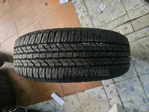 225/65r17 Yokohama Made In( Thailand)