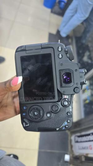 Used 90d Body - thumbnail 2