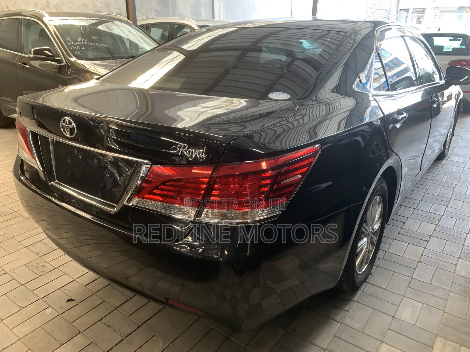 Toyota Crown 2018 Black
