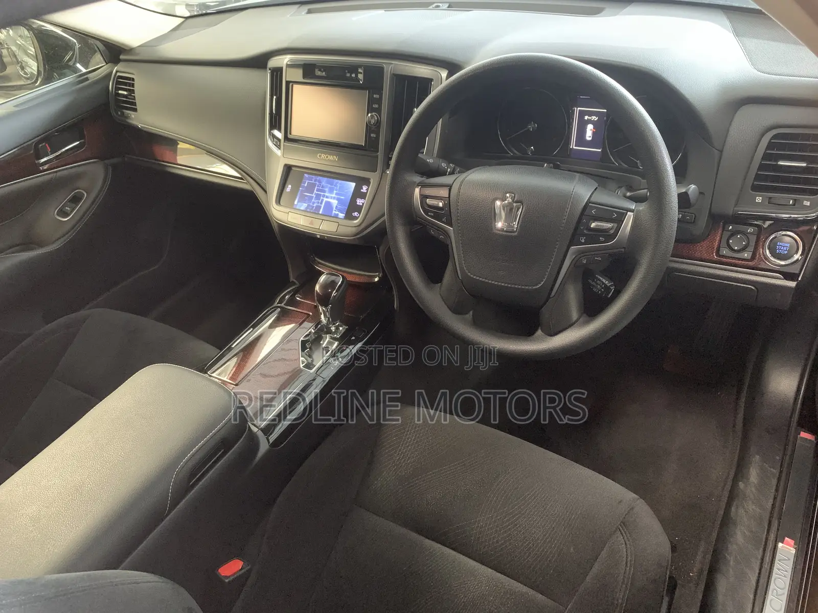 Toyota Crown 2018 Black