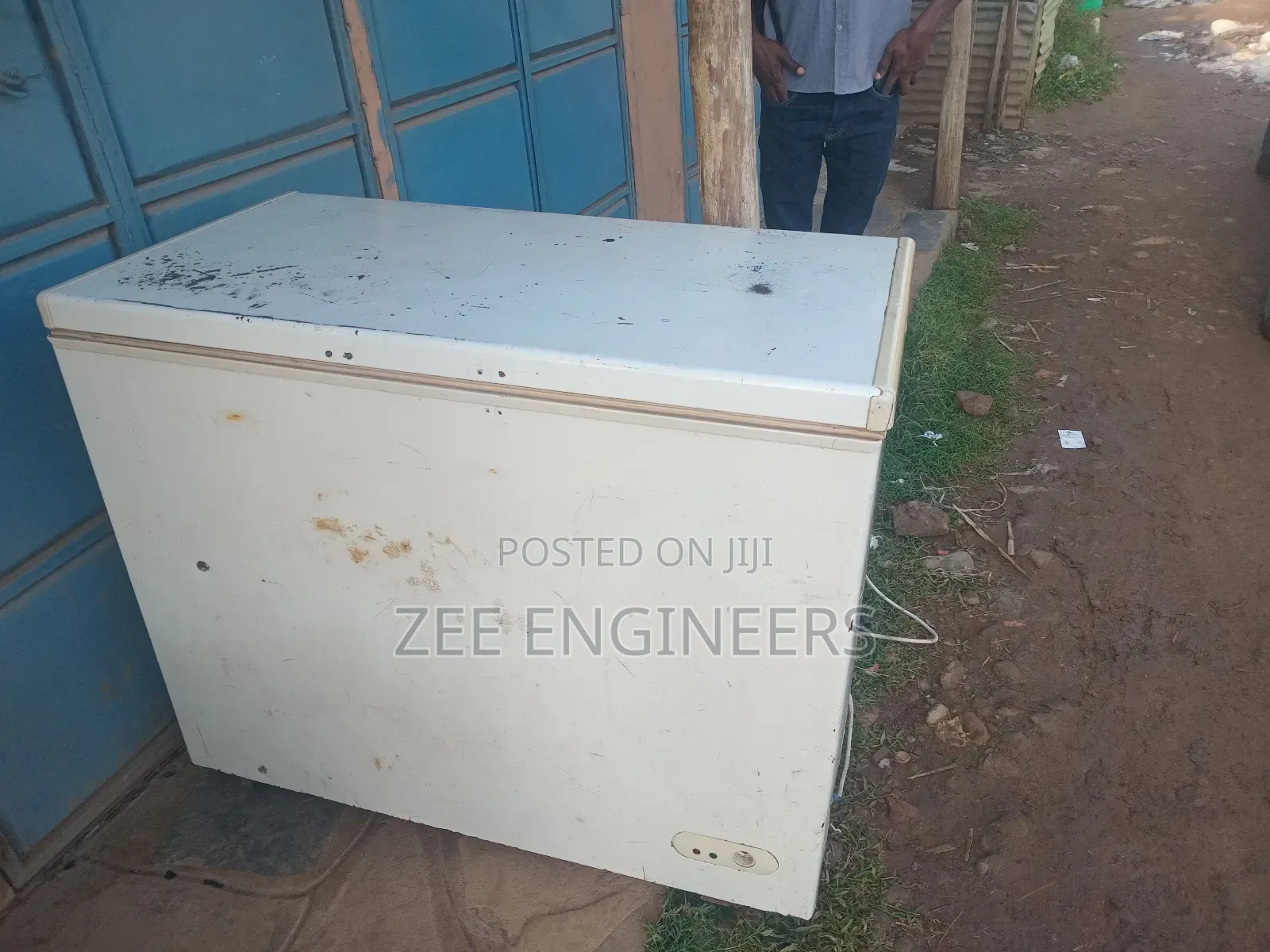 300l Ramtons Deep Freezer