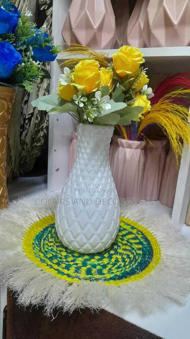 Beautiful Centre Piece - thumbnail 3