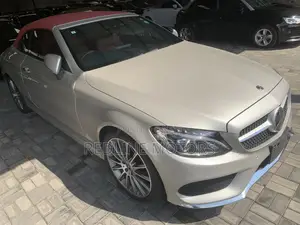 Mercedes-Benz C180 2018 Ivory