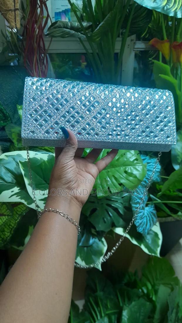 Silver Elegant Clutch - thumbnail 4