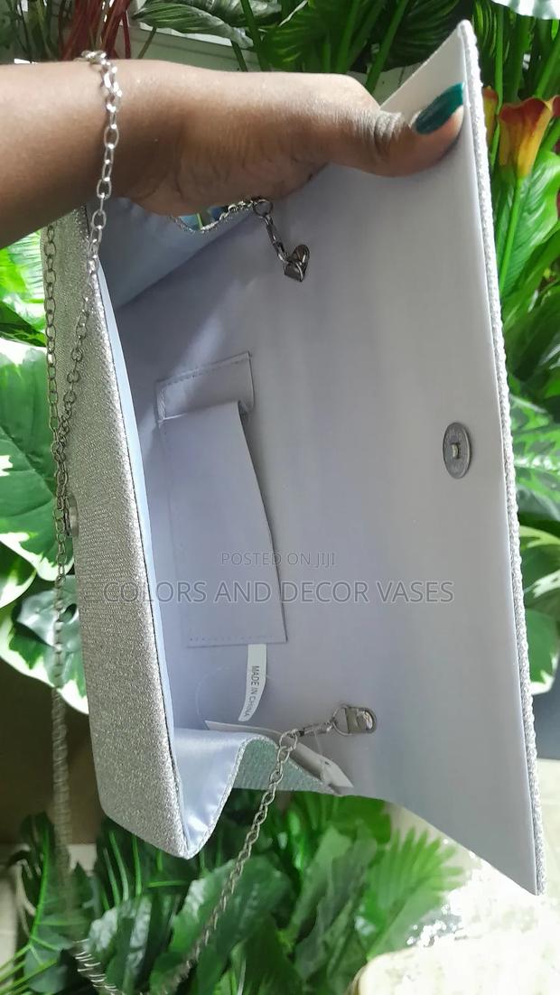 Silver Elegant Clutch - thumbnail 5