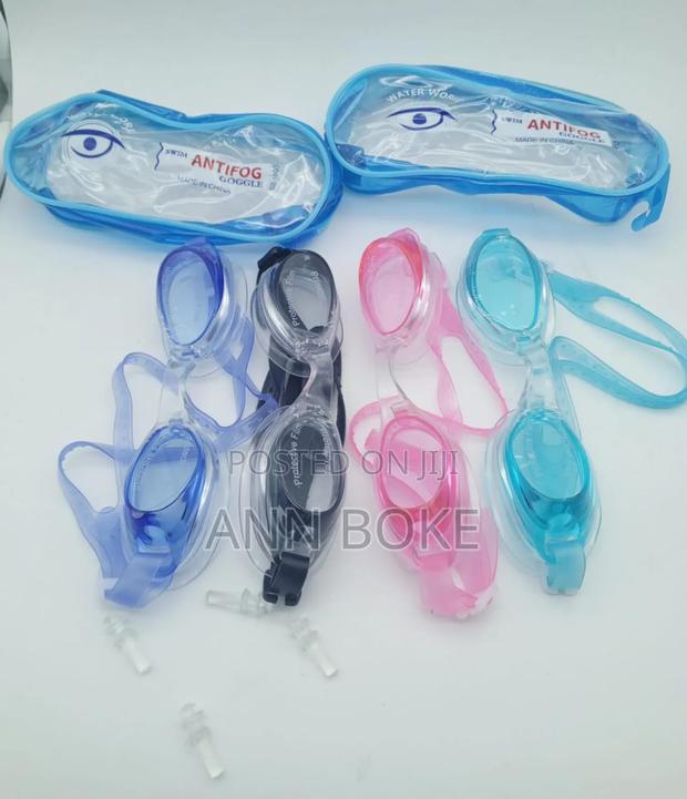 Anti Fog Swimming Googles.
