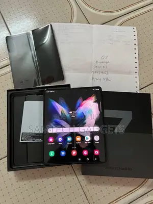 Samsung Galaxy Z Fold 3 256 GB Silver