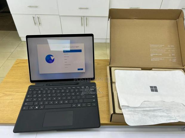 Laptop Microsoft Surface Pro 11th Edition, a Copilot+ PC 16GB SSD 512GB - main view