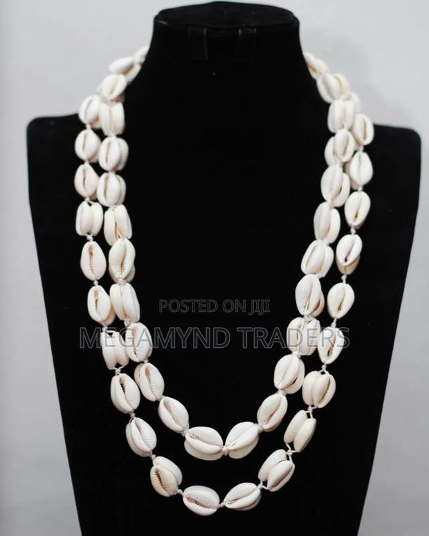 African Shell Necklace/Cowrie Shell Jewelry Necklace