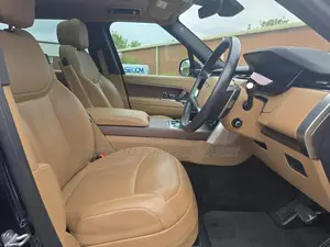 Land Rover Range Rover Vogue 2022 Black