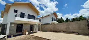 4bdrm Maisonette in NkaiMurunya for sale