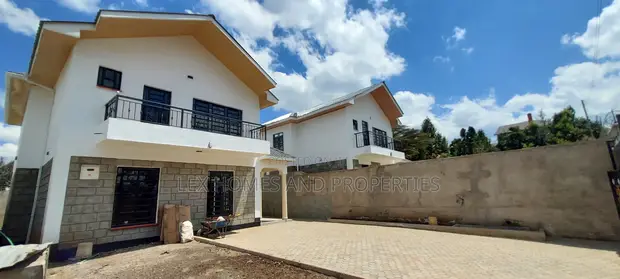 4bdrm Maisonette in NkaiMurunya for sale