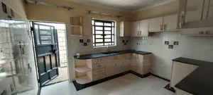 4bdrm Maisonette in NkaiMurunya for sale