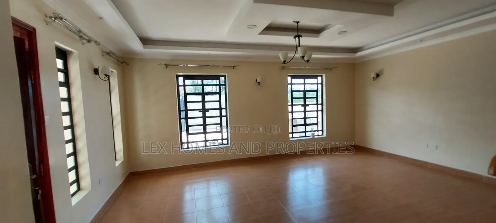 4bdrm Maisonette in NkaiMurunya for sale