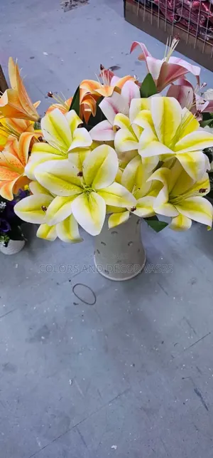 Beautiful Opened Artificial Lily Flowers
