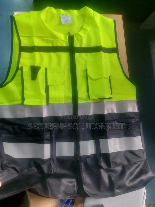 High Visibility Security Reflective Vest Pocket Design Vest - thumbnail 3