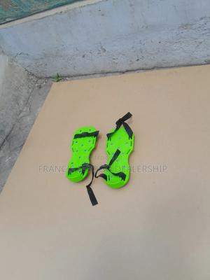 Lawn Aerator Sandals - thumbnail 2