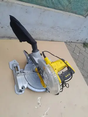 Double Bevel Slinding Miter Saw