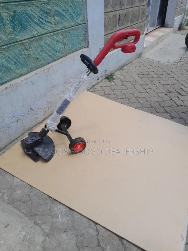 Cordless Brush Cutter - main view