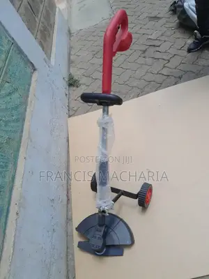 Cordless Brush Trimmer