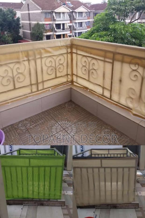 Foldable Beige and Green Canvas Privacy Balcony Shield