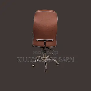 Professional High-Back Leather Chair for All-Day Use.
