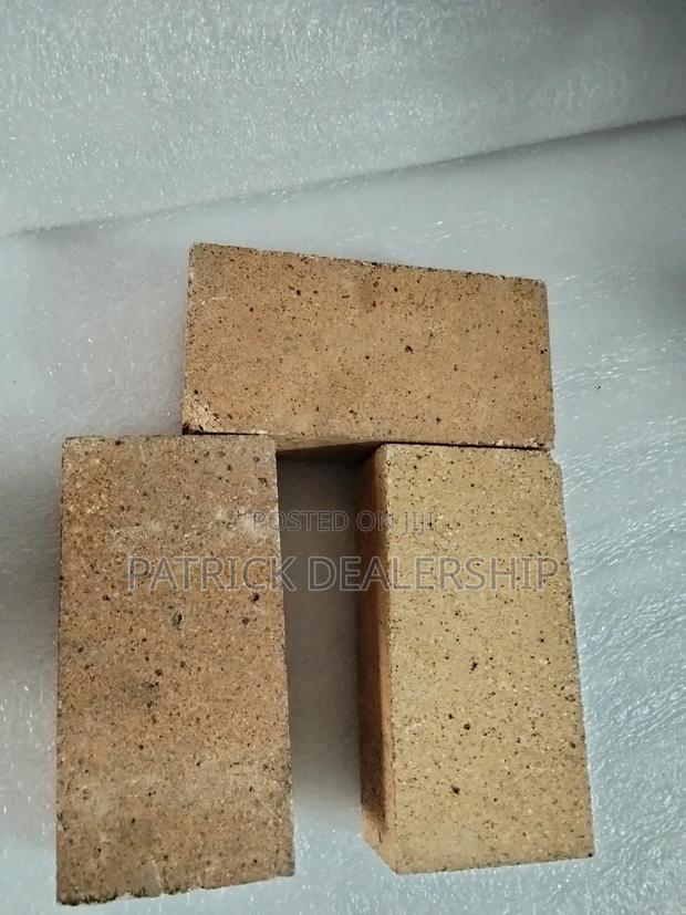 Oven Bricks/Fire Bricks - thumbnail 2