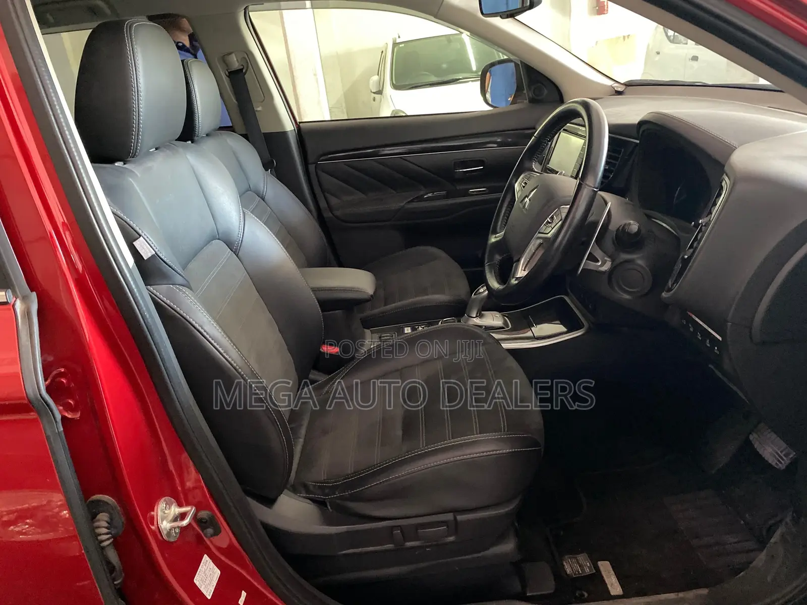 Mitsubishi Outlander 2.0 PHEV AWD 2018 Red