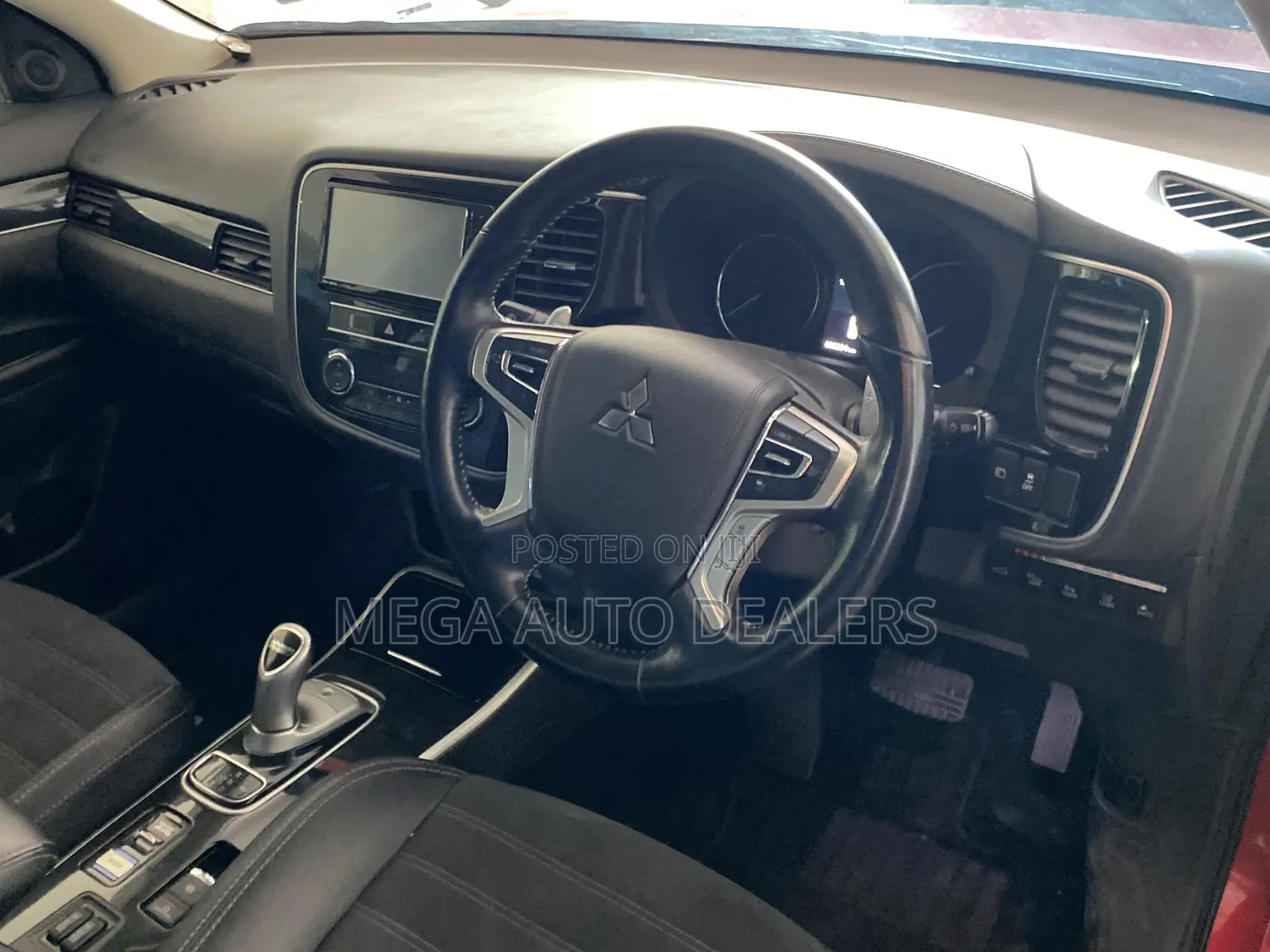 Mitsubishi Outlander 2.0 PHEV AWD 2018 Red