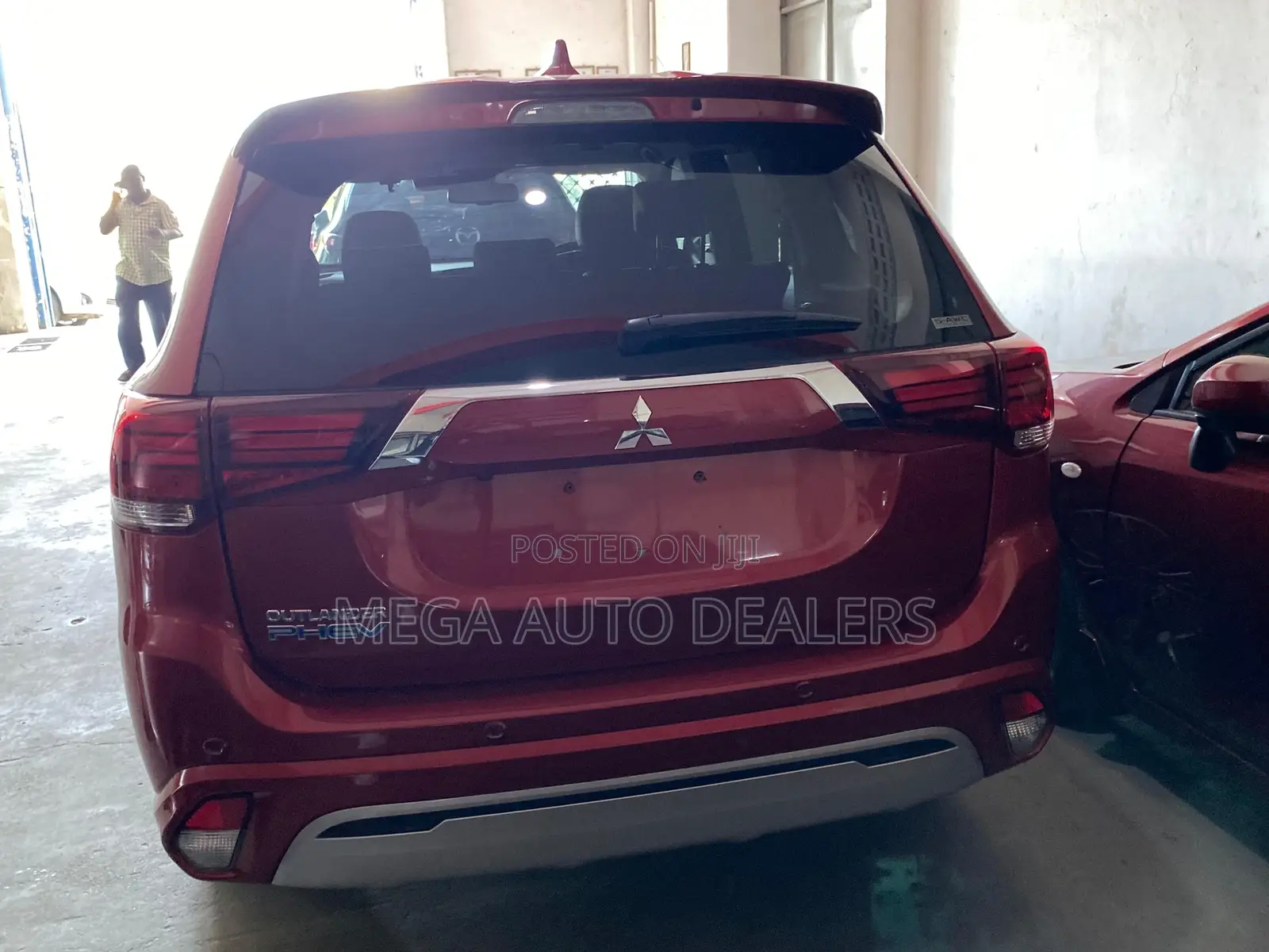 Mitsubishi Outlander 2.0 PHEV AWD 2018 Red