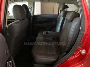 Mitsubishi Outlander 2.0 PHEV AWD 2018 Red
